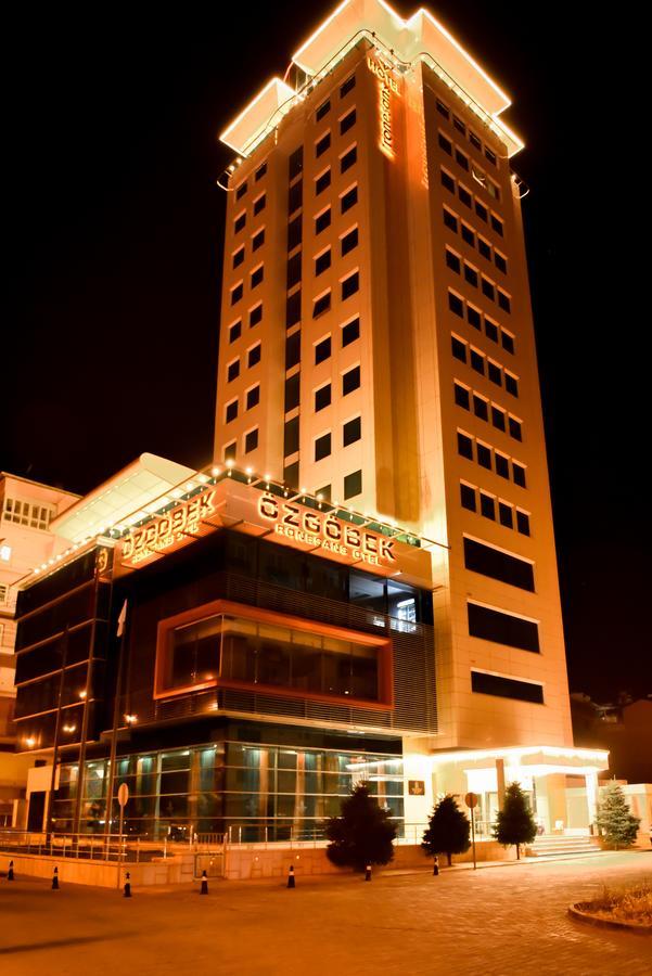 Oezgoebek Roenesans Hotel De Luxe Uşak Exterior foto