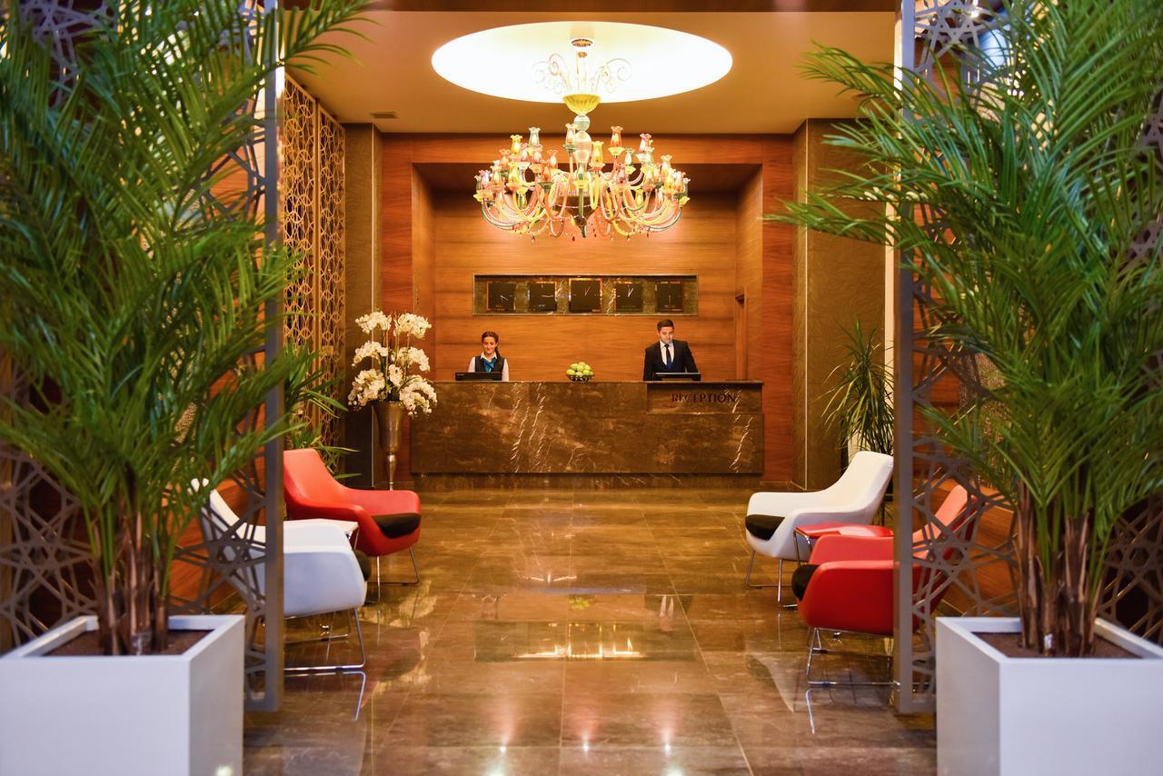 Oezgoebek Roenesans Hotel De Luxe Uşak Exterior foto